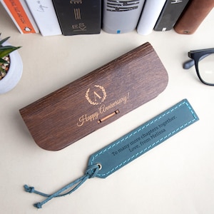Personalised Leather Bookmark, 3rd Anniversary Gift, Gift for Couple, Leather Anniversary Gift for Her Him, Custom Gift for Wife or Husband