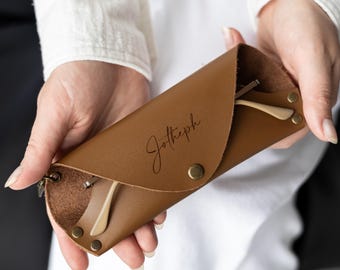 Charm Bag Leather Eyeglass Case, Personalized Sunglass Case, Minimalist Eyewear Pouch, Soft Glasses Cover, Genuine Leather Glasses Case