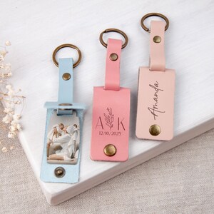Personalised Gift for Dad - Custom Photo Keyring in Leather Case, Father's Day Keepsake, Gift for New Dad, Leather Photo Keychain 画像 2