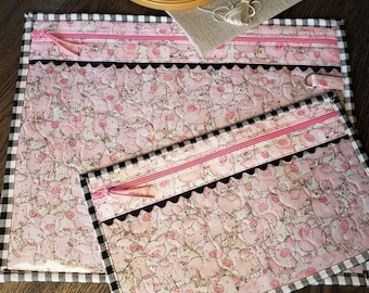 Bolsa para proyectos de punto de cruz - Bolsa para proyectos de punto de cruz - Organizador de bolsas para proyectos - Bolsa organizadora de punto de cruz con frente de vinilo - Bordado - Cerdos