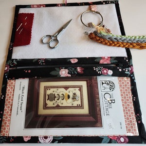 Floss Thread Mat Book - ORT Catcher - Needle Work Accessory Bag with Thread Catcher - ORT Book for loose threads - Floss Thread Bed Keeper