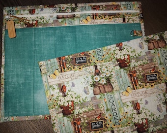 Knitting Crocheting Medium Zippered Project Bag Travel Bag Needle Point Embroidery Cross Stitch