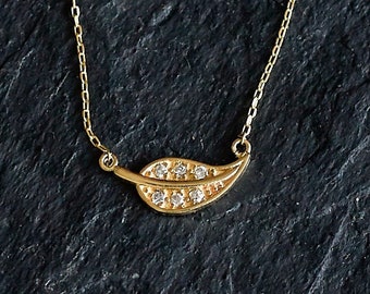 14K Gold Diamond Leaf Necklace/ Leaf Pendant/ Dainty Leaf Charm Necklace/ Simple Gold Leaf Pendant/ Leaf Jewelry/ Gift for Her