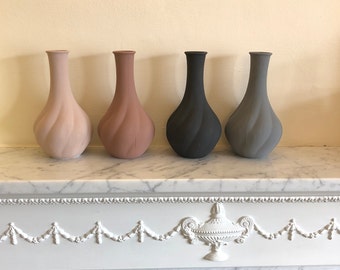 Hand Painted Matte Textured Vase: Boho Rustic Decor (17cm)