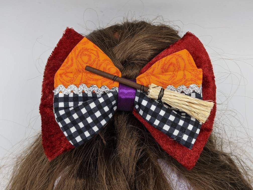 Disney Hocus Pocus Mary Sanderson Inspired Bow Mary Sanderson Inspired Bow for Hocus Pocus Disney Bounding  main image 4