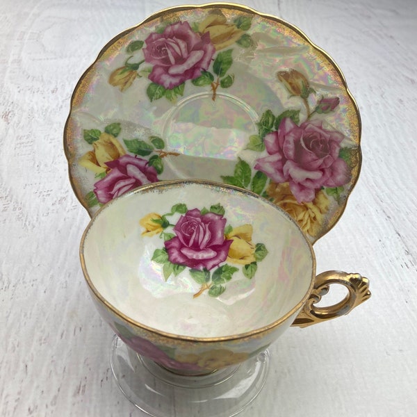 Vintage Teacup and Saucer Set/ Sealy Royal China / Made in Japan / Tea Cup and Saucer / Lovely Pink Roses Floral Design