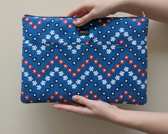 Laptop Sleeve 13 14 inch – Blue Floral with Pocket