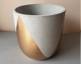 TALLA 20cm concrete indoor plant pot | large planter | 8in | grey and gold