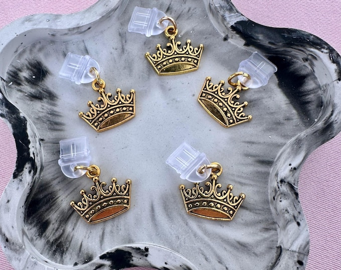 Featured listing image: Golden Crown Kindle/Phone/USB-C Plug Charm