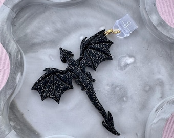 Flying Glitter Dragon Kindle/Phone/USB-C Plug Charm