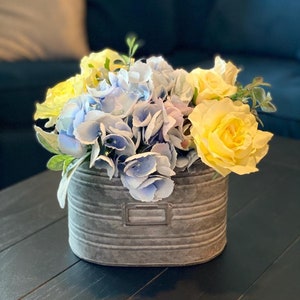 Real touch roses and hydrangea arrangement, centerpiece, faux flowers, quality silk flowers, rustic, elegant, farmhouse, mother&#39;s day