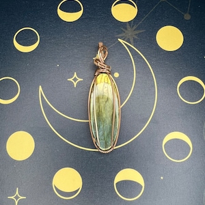 Golden Labradorite pendant