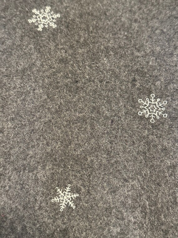 Winnie the Pooh Crossbody Messenger Bag Winter Sc… - image 9