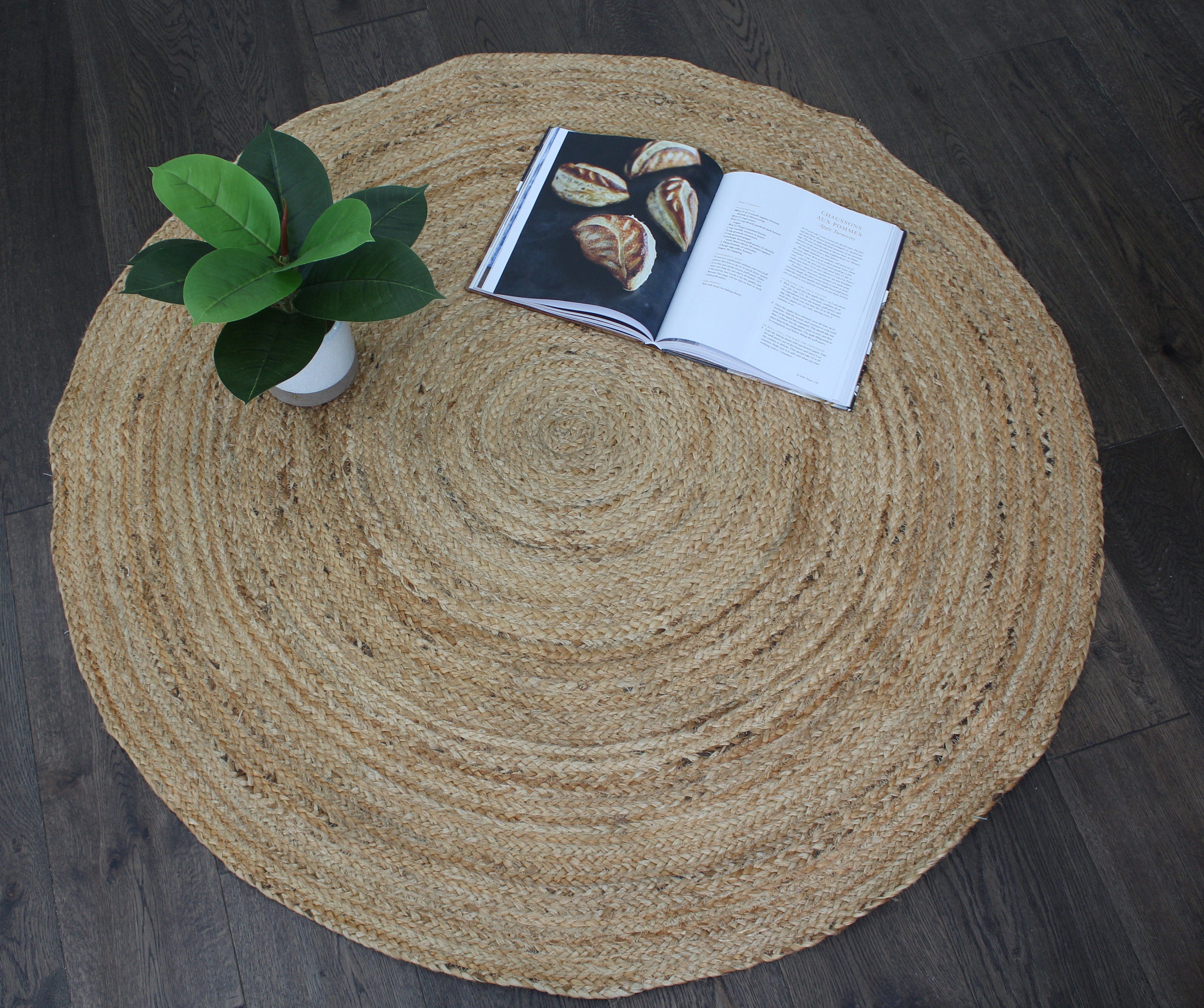 Avioni Home Eco Collection – Handwoven Braided Jute Round Carpet with Small  Circle Borders