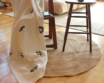 Black and White Cotton Throw Blanket, Handmade, All-Weather Cozy Blanket, Decorative Throw, Modern Home Decor, Gifts for Housewarming