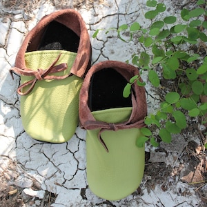 Barefoot Leather Shoes – Handmade Minimalist Slippers for Natural Walk *