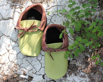 Barefoot Leather Shoes – Handmade Minimalist Slippers for Natural Walk *