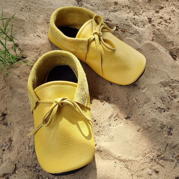 Breathable outdoor minimal footwear , Airy leather summer barefoot shoes