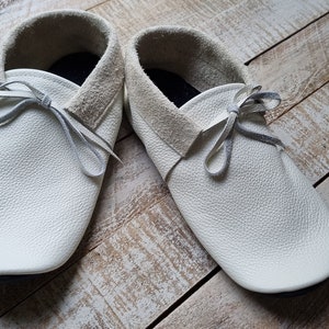 Handmade Leather Barefoot Shoes – Ideal for Earthing and Relaxation *