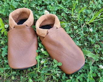 Barefoot Grounding Slippers – Handmade Leather Shoes for Earthing Walks *