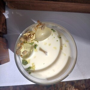 Gemini zodiac candle with lemon quartz crystals and natural honeysuckle oil image 4