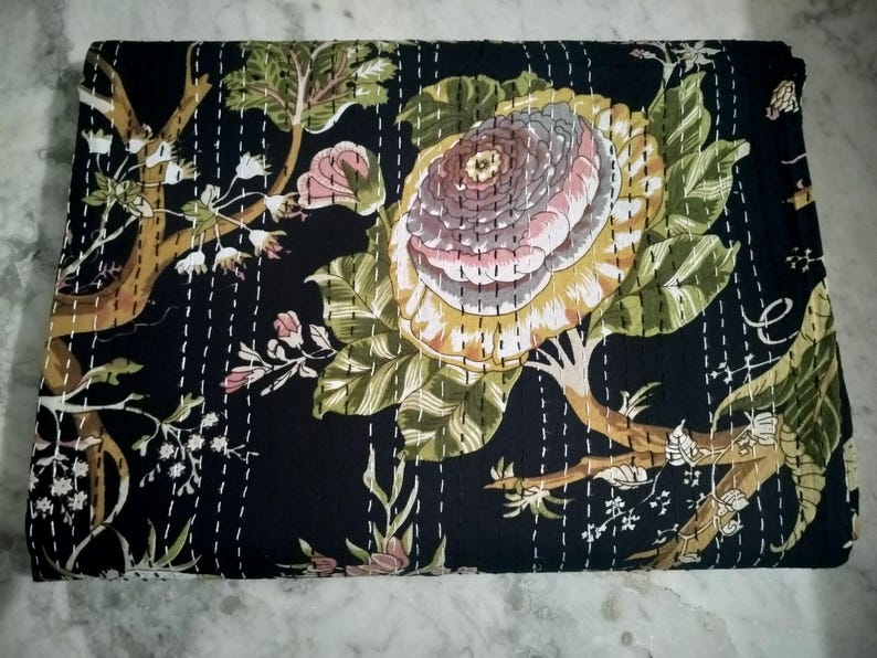 Indyjski narzuta na łóżko Kantha, kołdra, komplet pościeli z czystej bawełny w rozmiarze king size z nadrukiem ręcznym, narzuta Kantha Flower Black