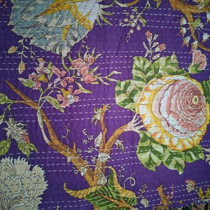Indyjski narzuta na łóżko Kantha, kołdra, komplet pościeli z czystej bawełny w rozmiarze king size z nadrukiem ręcznym, narzuta Kantha Flower Purple