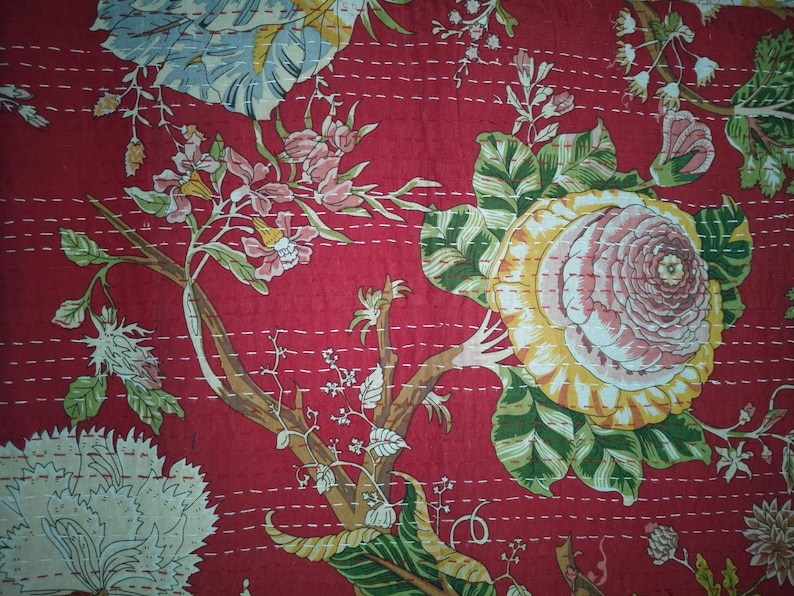 Indyjski narzuta na łóżko Kantha, kołdra, komplet pościeli z czystej bawełny w rozmiarze king size z nadrukiem ręcznym, narzuta Kantha Flower Red