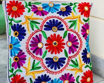 Funda de cojín india hecha a mano, bordada, bohemia, multicolor, con espejo, tradicional.