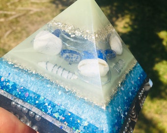 Glow in Dark Orgonite Pyramid, Lapis Lazuli, Howlite, Cowrie Shells