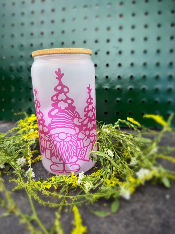 Christmas Gnome Glass tumbler