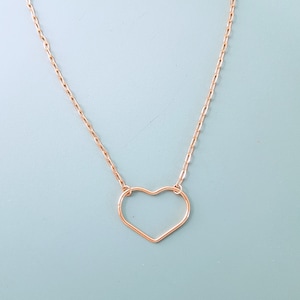 Heart choker necklace and fine stainless steel chain, Valentine&#39;s Day necklace, heart necklace, heart gift for women, heart pendant