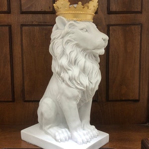Lion Statue, Lion King Statue , Lion King Sculpture, Crown Lion Sculpture, Lion Sculpture,  Large Animal Sculpture Statue, Home Decor, Gift