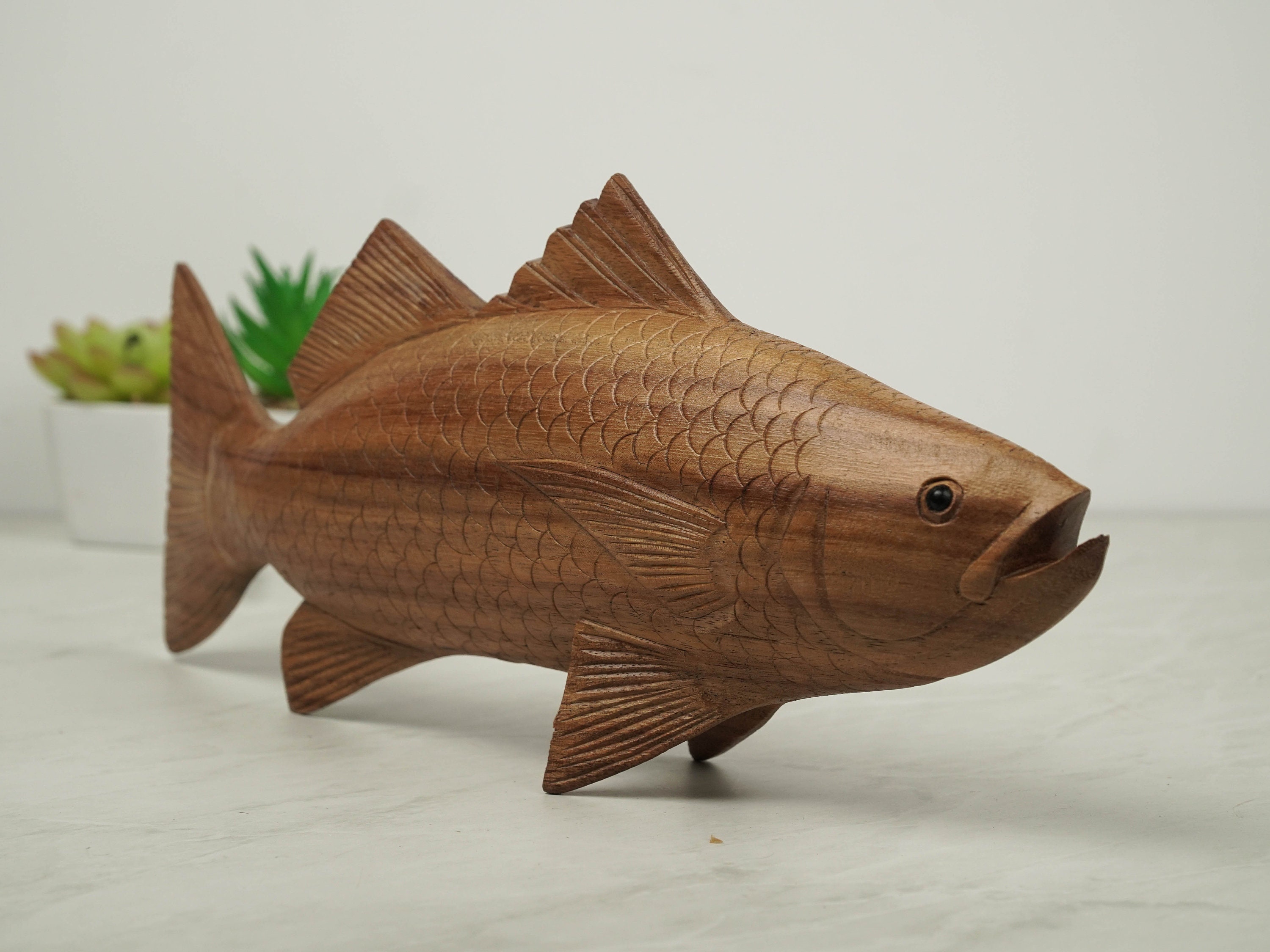 Wooden arowana - Etsy 日本