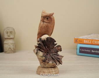 Figurina di woodenowl, statua di gufo, intaglio del legno, amore, fatto a mano, legno di parassita, ornamento per uccelli, decorazione del soggiorno, riscaldamento della casa, regalo di compleanno