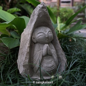 Stone Jizo Sculpture , Jizo Figure, Jizo Statue, Japanese Jizo, Buddha Jizo, Stone Sculpture, Hand Carved, Garden Decor, Outdoor