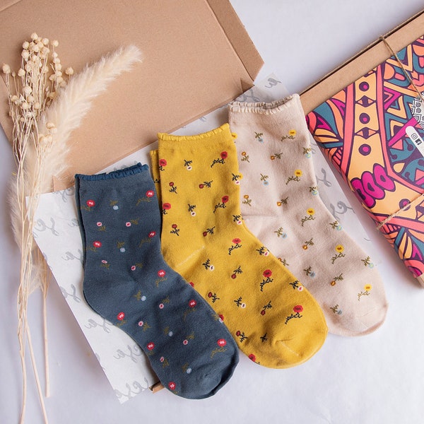 Floral Socks | Cute Flower Embroidery Vintage Summer Socks with Ruffle, Gift Socks, Socks Box, Socks Pack