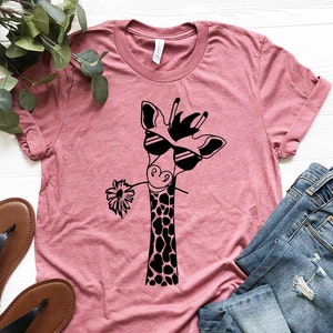 Giraffe Shirt, Sarcastic Tee, Funny Quotes Shirt, Funny Giraffe Shirt, Comic Giraffe Shirt, Funny T-shirt, Gift T-shirt, Giraffe Lover Shirt