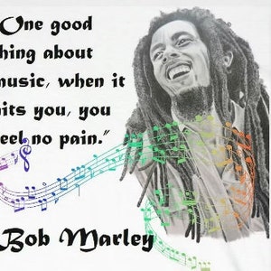 Bob Marley: Jedna dobra rzecz w muzyce, kiedy cię uderza, nie czujesz bólu Koszulka z krótkim rękawem Reggae