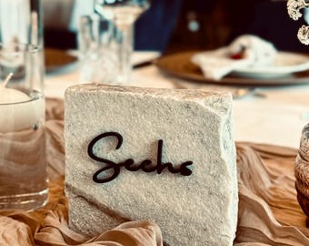 Schriftzug Tischnummern Acryl Holz für Tischnummern z.B. für Stein  DIY Hochzeit Dekoration verschiedene Schriftarten