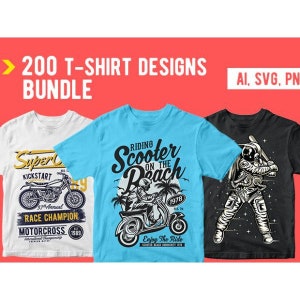 Pode incluir: Três designs de camisetas com diferentes estampas gráficas. A primeira camiseta é branca com uma ilustração em preto e branco de uma motocicleta e o texto "Super Kickstart 37 Annual Race Champion Motorcross 1989". A segunda camiseta é azul claro com uma ilustração em preto e branco de um scooter na praia e o texto "Riding Scooter on the Beach 1978 Est. TM Enjoy The Ride Scooter Beach Community 1978". A terceira camiseta é preta com uma ilustração branca de um astronauta segurando um taco de beisebol e o texto "AI, SVG, PN".