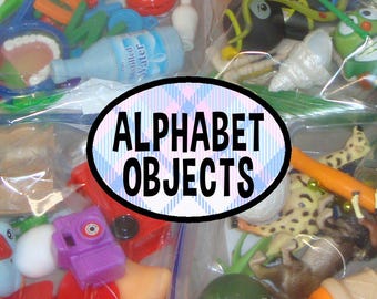 52 objetos del alfabeto, 52 letras, centro de alfabetización, fonética, lectura, abecedario, miniaturas del alfabeto, Montessori, sonidos iniciales, regalo para niños