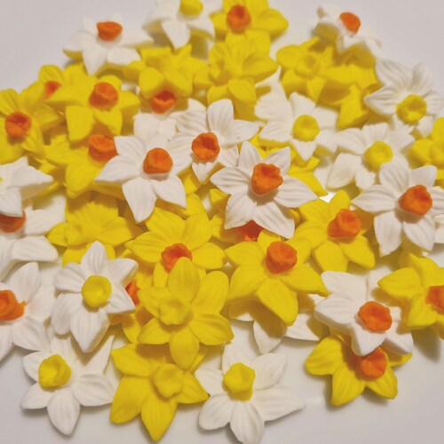 Daffodil Sugar Flowers Edible Wedding Birthday Anniversary Etsy