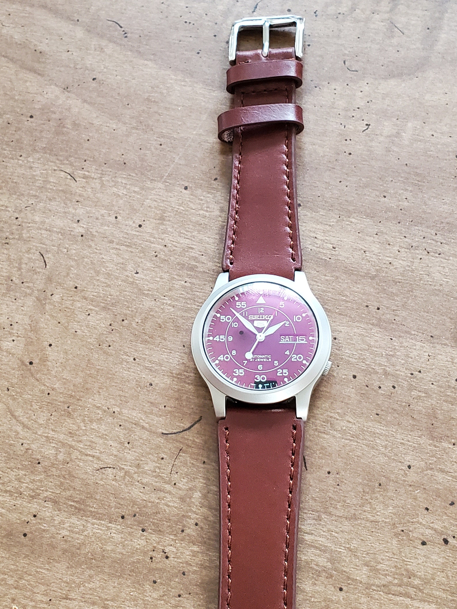 Question Experience buying custom notched leather bands r Watches