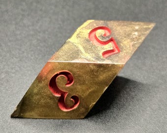 Shattered - Seven Piece Dice Set