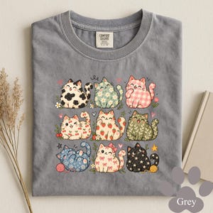 Comfort Colors® Patchwork-Katzen-Shirt, Cottagecore-Katzen-T-Shirt, süßes Blumen-Katzen-T-Shirt, verspieltes Geschenk für Katzenliebhaber, Vintage-T-Shirt