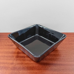 Arabia Kilta. Black square bowl. Designed by Kaj Franck, Finland 1950s.