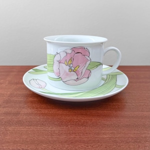 IKEA Näckros. Rare large tea cup with saucer. Designed by Marguerite Walfridson, Sweden 1980s.