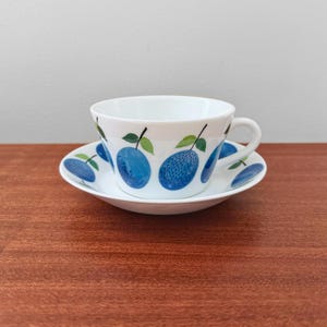 Gustavsberg Prunus. Rare tea cup with saucer, vintage production. Designed by Stig Lindberg, Sweden 1960s.