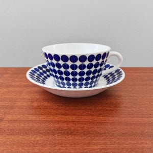 Gustavsberg Adam. Tea cup with saucer, vintage production. Designed by Stig Lindberg, Sweden 1950s.